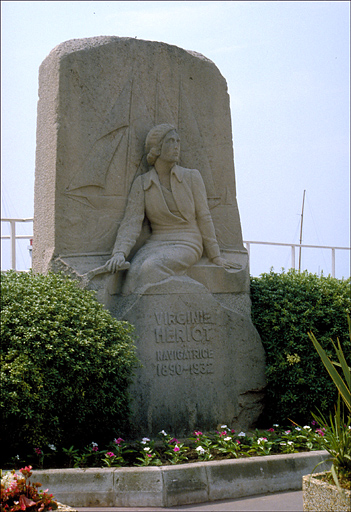 monument à Virginie Hériot