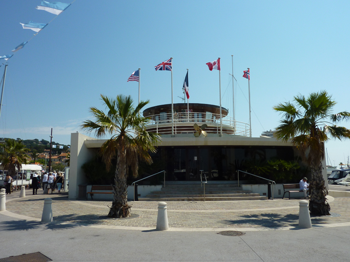 Port de Sainte-Maxime, Capitainerie du port de Sainte-Maxime.  (IVR93_20158301295NUC2A) - Inventaire Général du Patrimoine Culturel