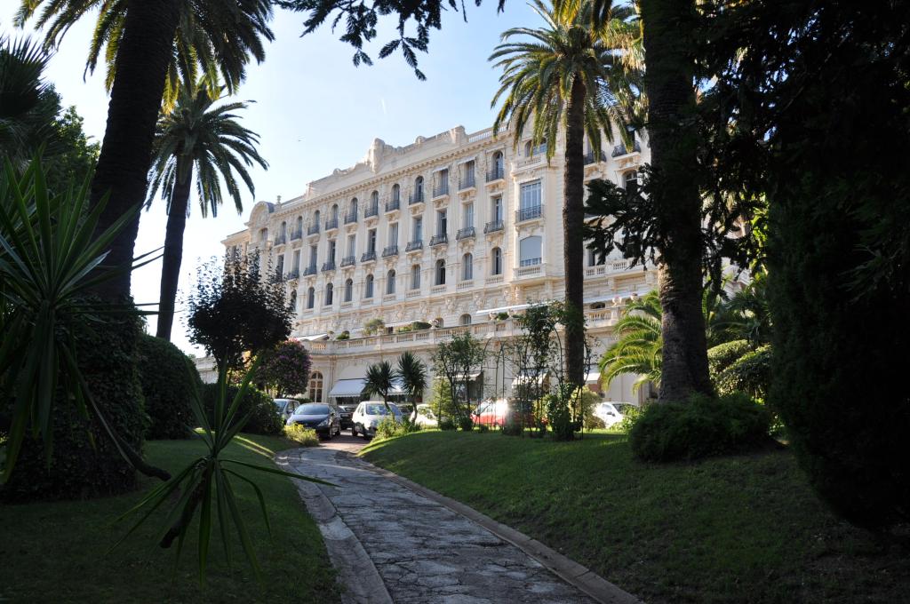 jardin d'agrément de l'Hôtel de voyageurs dit Hermitage, actuellement immeuble dit Palais l'Hermitage