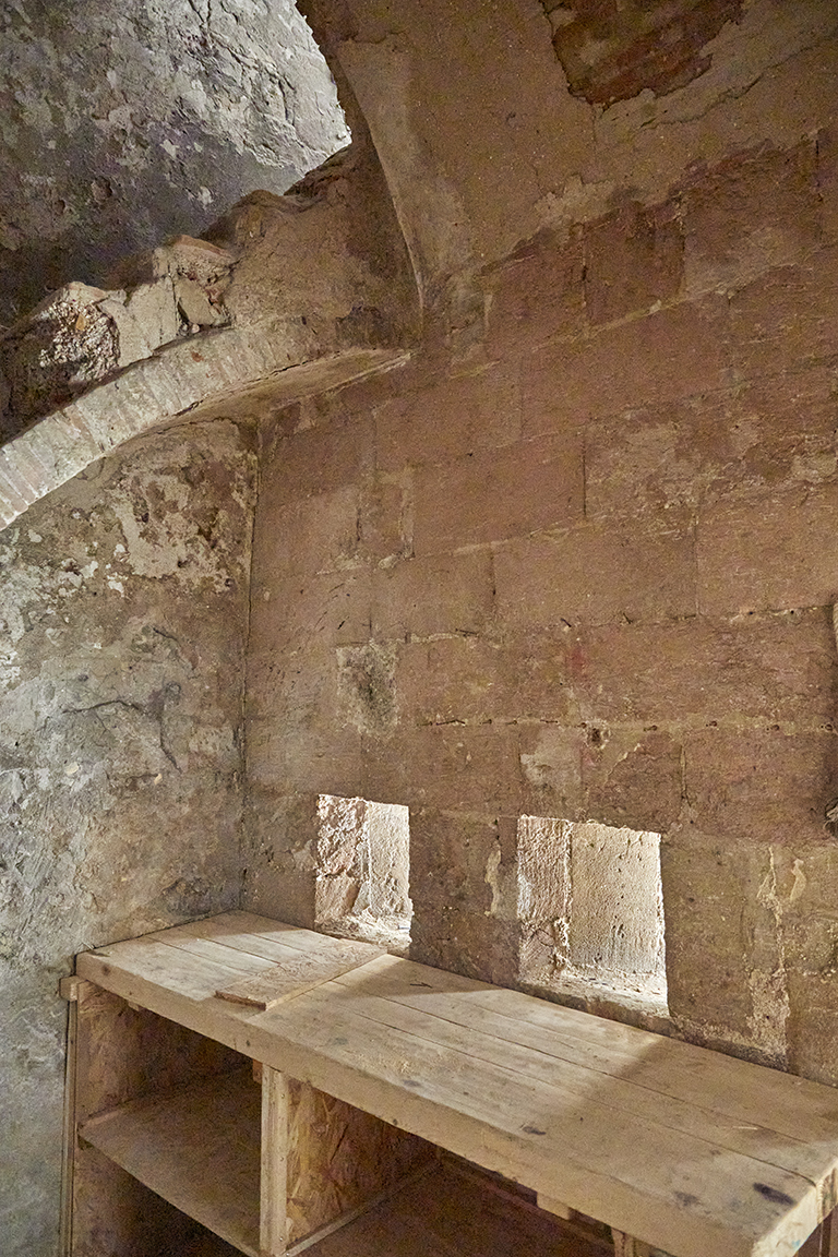 Fort Ganteaume, Porte Marine, détail intérieur du réduit crénelé défendant le sas d'entrée.