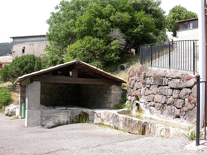 Lavoirs et fontaines-lavoirs du Pays Asses, Verdon, Vaïre, Var