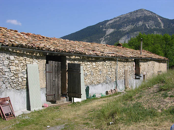 La Rivière, ferme de type F3 (1989 Y1 197, 198). Elévation ouest.