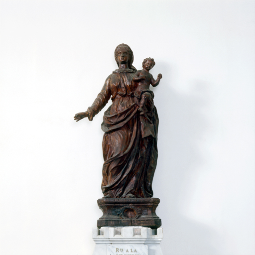 statue : Vierge à l'Enfant