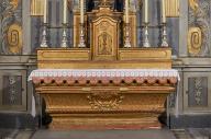 Ensemble de l'autel secondaire de la Vierge : degré d'autel, autel, gradins d'autel, tabernacle