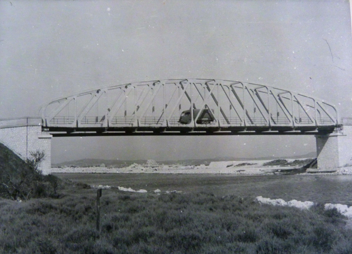premier pont routier dit de Jaï