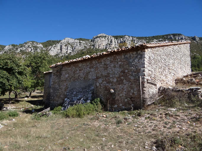 Vue de la remise-bergerie prise du sud-est.