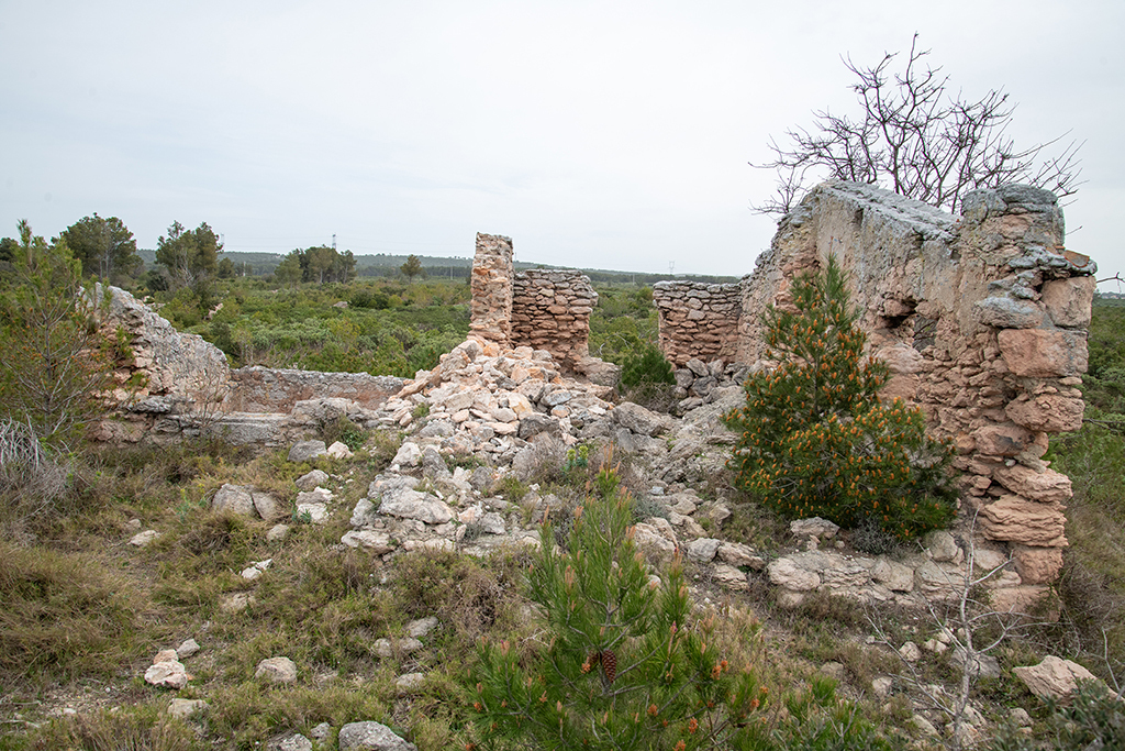 Au nord du site de la batterie, vestiges du bâtiment de l'ancien sémaphore d'Arnette 