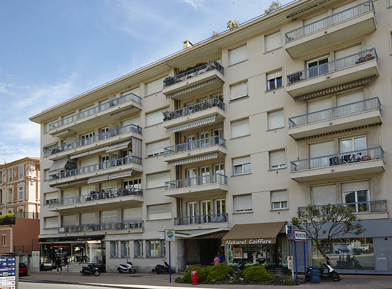 Immeuble dit Résidence La Piscine