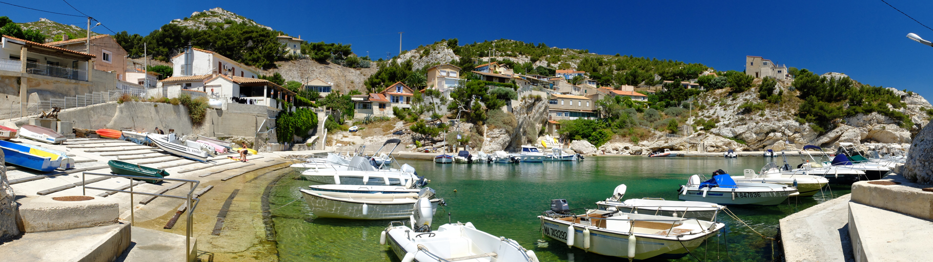 Port abri de la calanque de Niolon