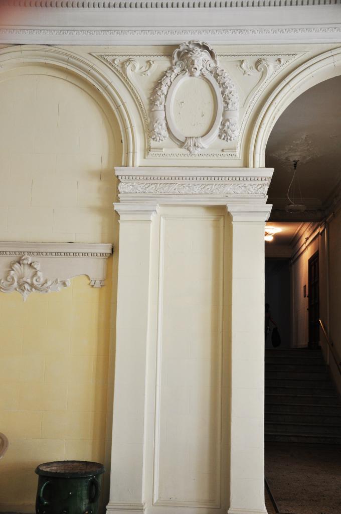 hôtel de voyageurs dit hôtel Winter Palace, actuellement immeuble