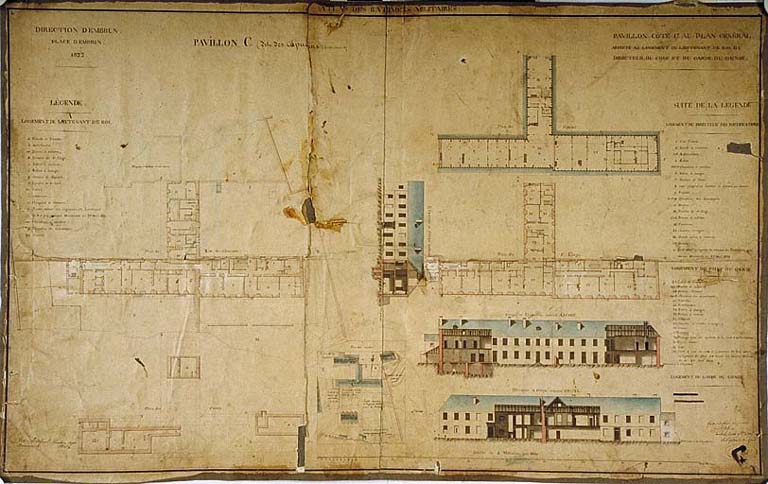 Atlas des bâtiments militaires. Génie. Direction d'Embrun. Place d'Embrun. 1822. Pavillon C dit des capucins. Pavillon coté 17 au plan général. [Plans, coupes, élévations] 1822.