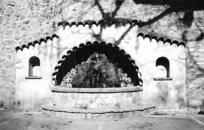 Fontaine dite fontaine de la Place, ancienne fontaine de la République