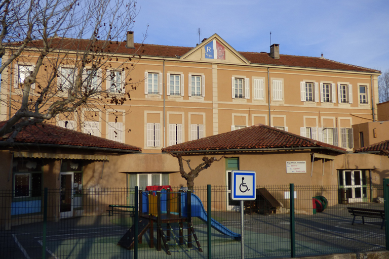 groupe scolaire