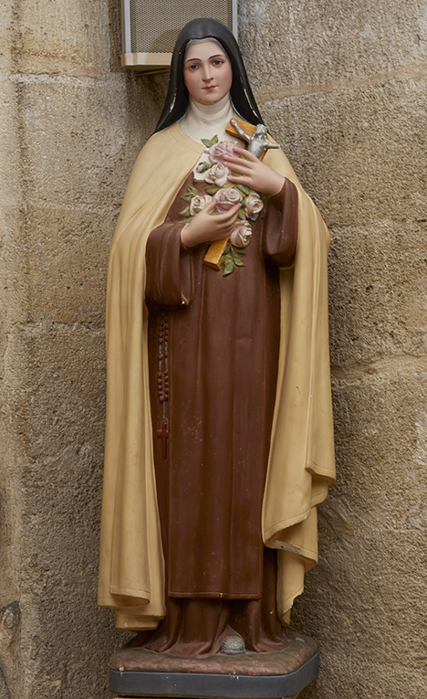 Statue (petite nature) : sainte Thérèse de Lisieux