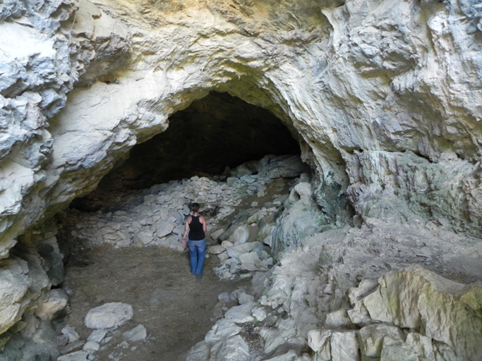 abri troglodytique dit Pertuis de Méailles ou Grotte de la Maouna