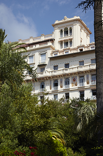 Hôtel de voyageurs dit Riviera Palace, actuellement immeuble