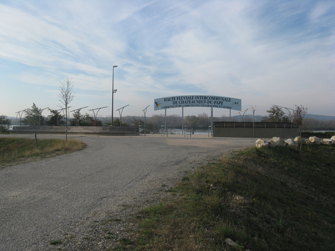 port, dit halte fluviale intercommunale de Châteauneuf-du-Pape