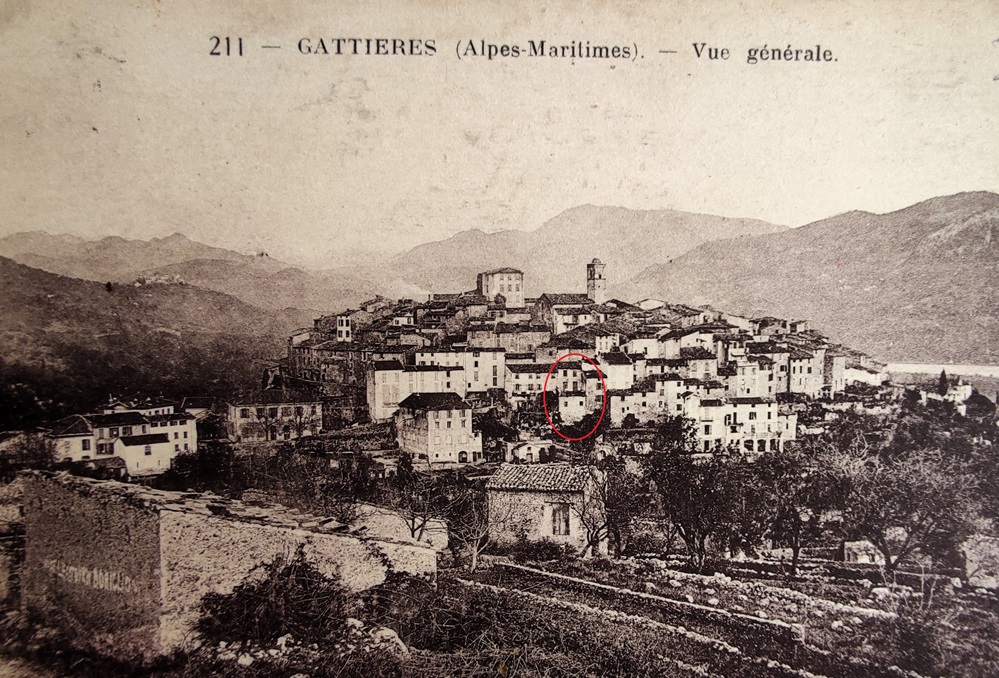 211 – GATTIERES (Alpes-Maritimes). – Vue générale [Vue de la maison au plus tard en 1913].