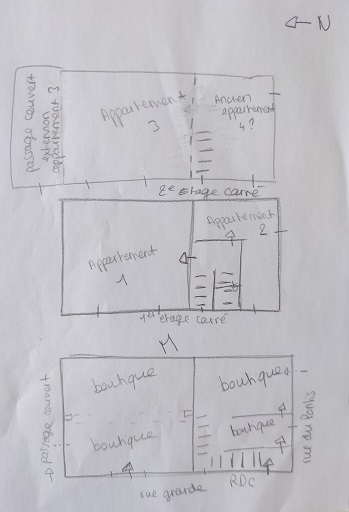 Relevé avec plan de distribution des trois premiers niveaux de la maison.