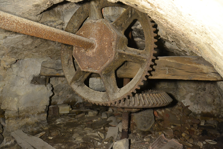 moulin à farine, à huile, à ressence et savonnerie, actuellement logement