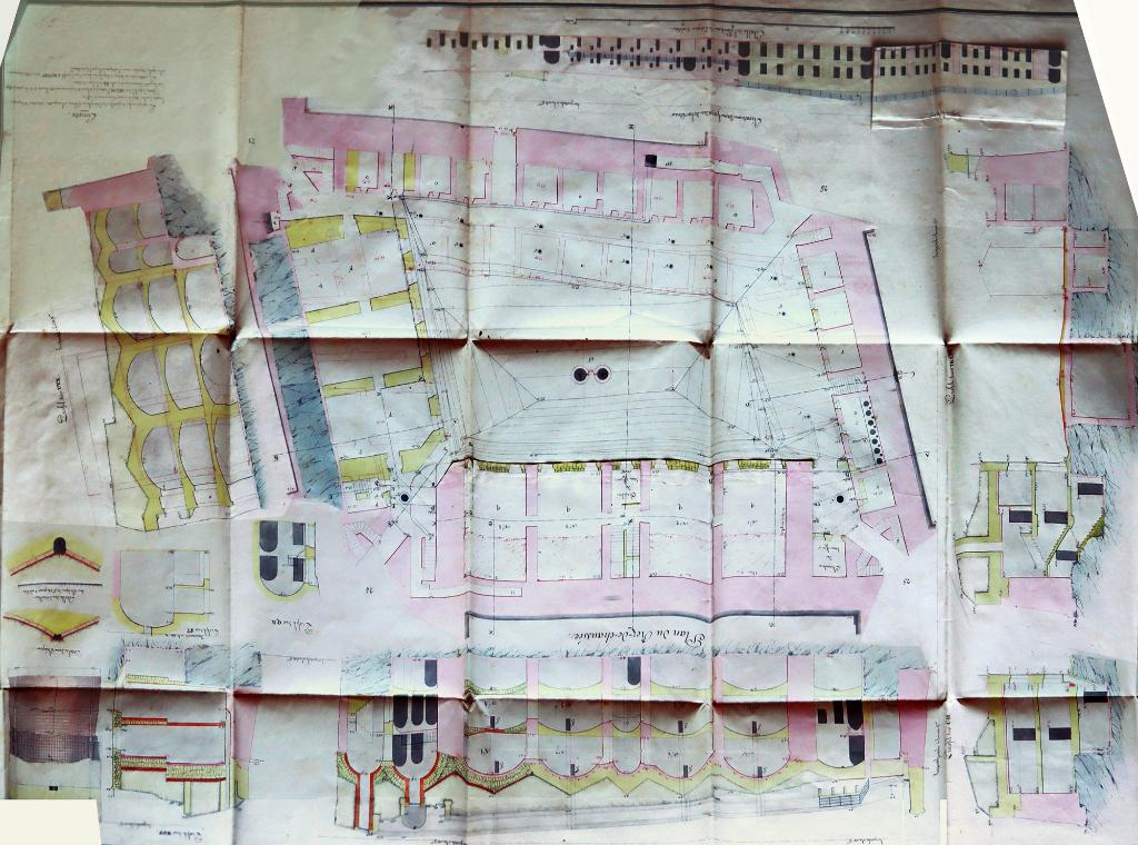 Plan, coupes et élévations détaillés du projet de 1829 pour 1830. Détail, bâtiments du donjon. 