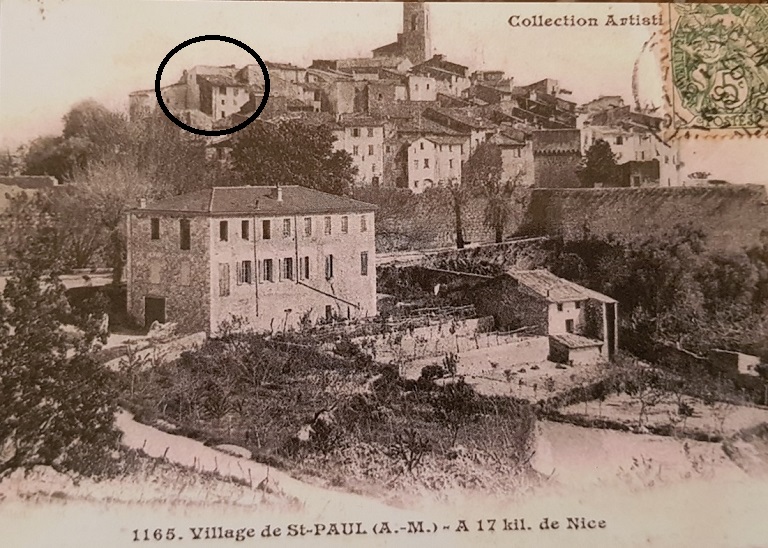 Ensemble de deux maisons, puis maison