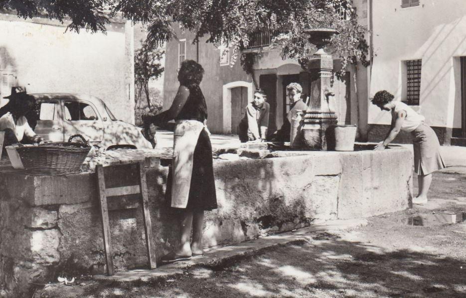 fontaine-lavoir