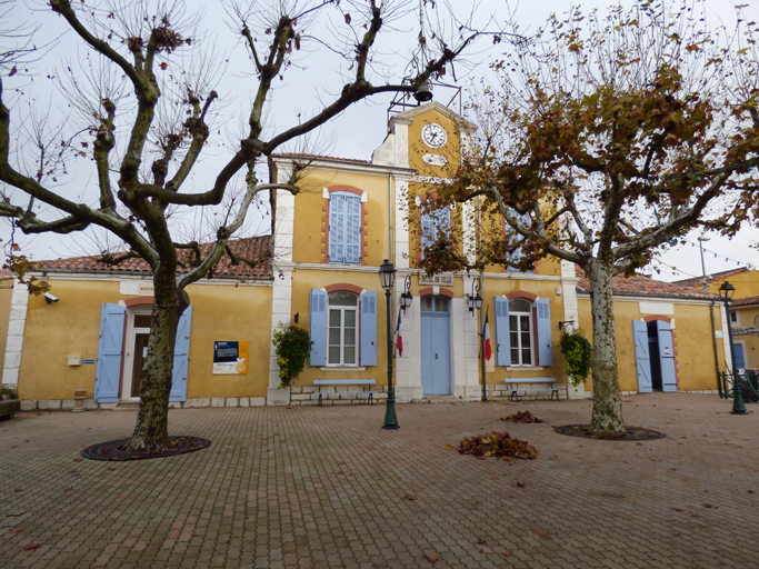 mairie-école, actuellement mairie