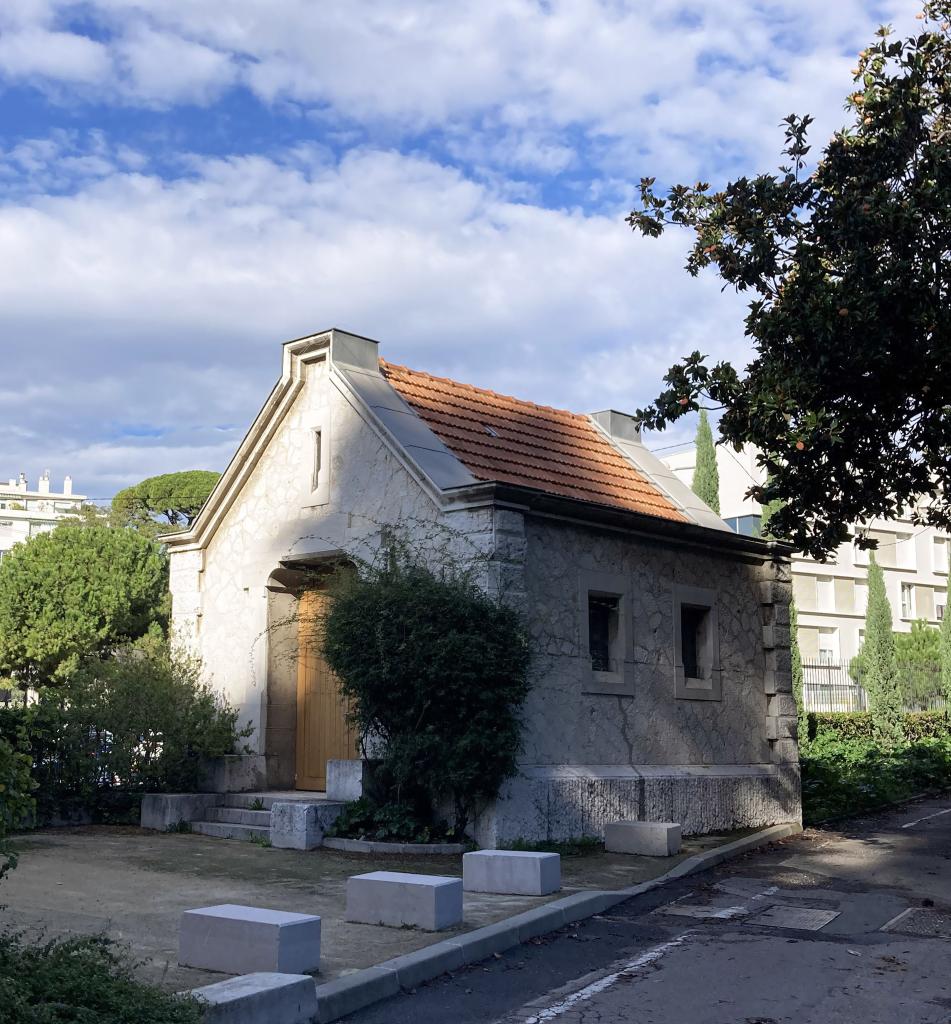 communs du château de Valrose (conciergerie, écurie, remises) devenus locaux de l'Université Nice Côte d'Azur