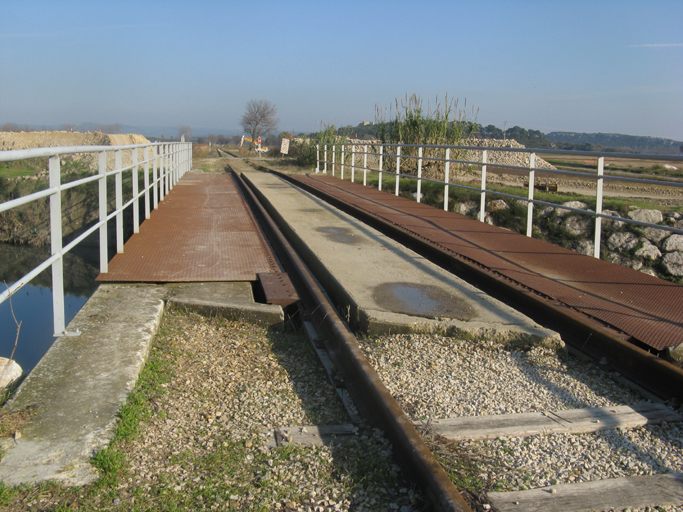 pont ferroviaire du Petit Train des Alpilles