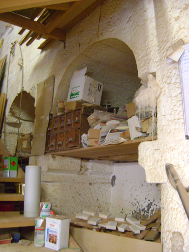 moulin à farine, à huile et à ressence dit Moulin de Brun, puis usine de pâtes alimentaires, actuellement logement, restaurant et atelier de menuiserie