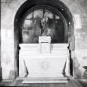autel, gradins d'autel (2), tabernacle (autel-tombeau, autel secondaire, tabernacle architecturé)