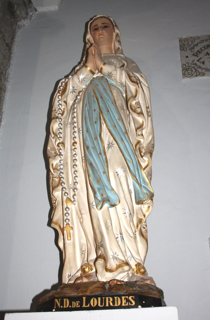 Statue (petite nature) : Vierge dite Notre-Dame-de-Lourdes