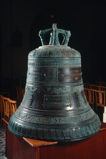 cloche dite angélus Maximin