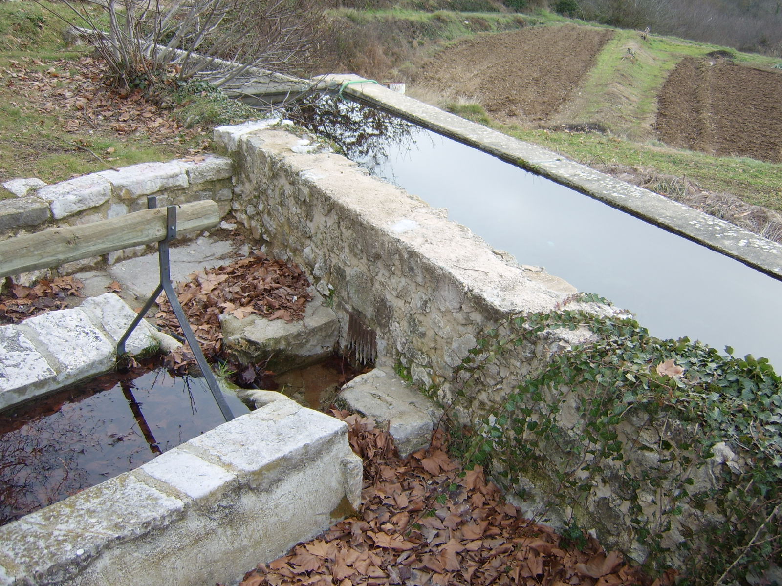 Lavoir et réservoir, dit lavoir des Gleyes