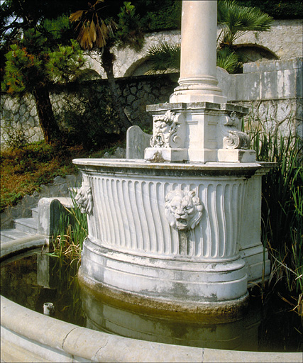 monument au duc d'Albany ou fontaine Saint-Georges