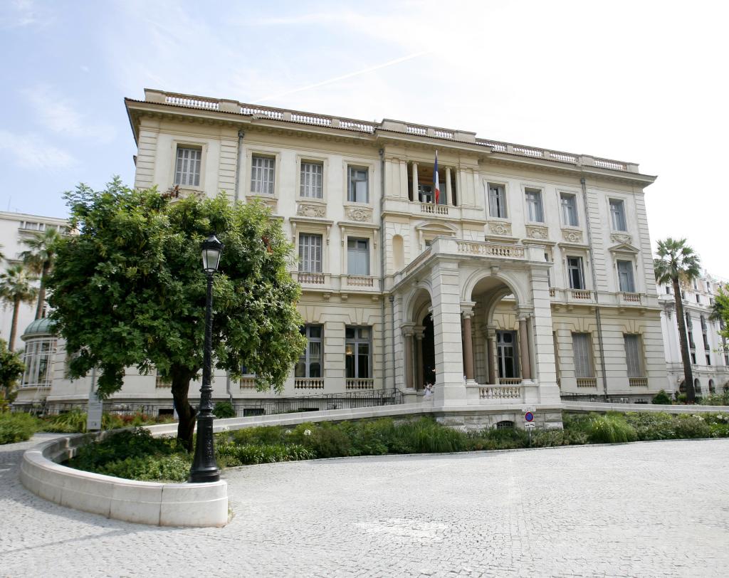 maison de villégiature (villa balnéaire) dite Villa Masséna, actuel musée sous le nom de Villa ou Palais Masséna