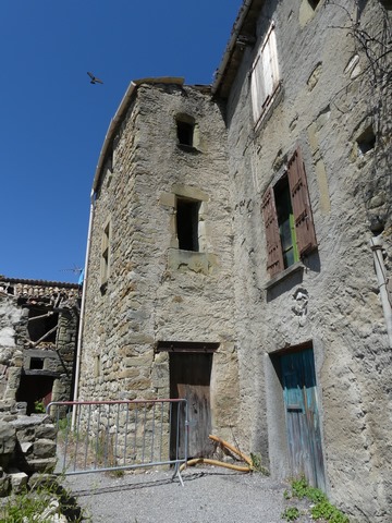 Vue d'ensemble prise du sud-est.