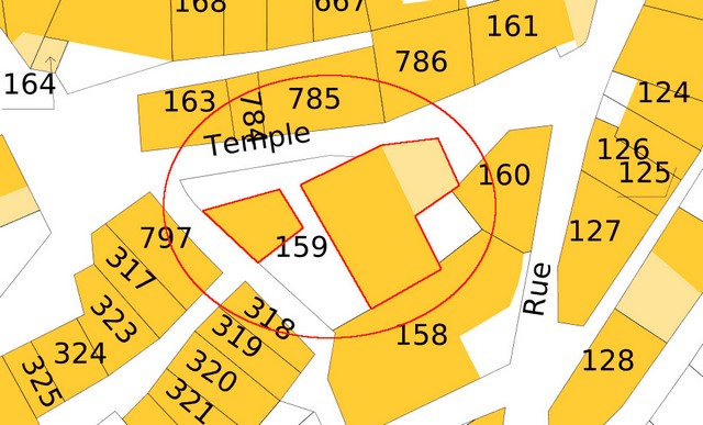 Plan de masse et de situation d'après le cadastre de 2021, section 000F. Echelle d'origine 1/500e.