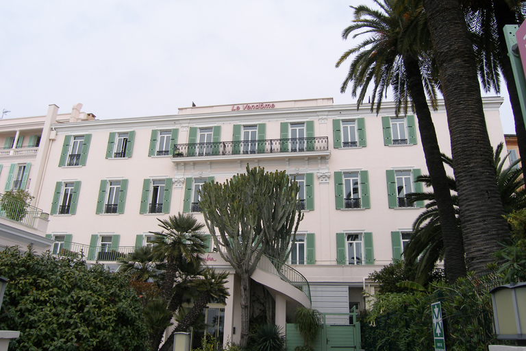 Hôtel de voyageurs dit Grand-Hôtel de Menton, actuellement Le Vendôme