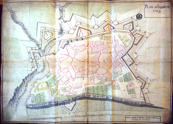 fortification d'agglomération d'Embrun