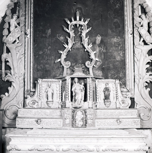 ensemble de 2 gradins d'autel, 2 tabernacles et une exposition