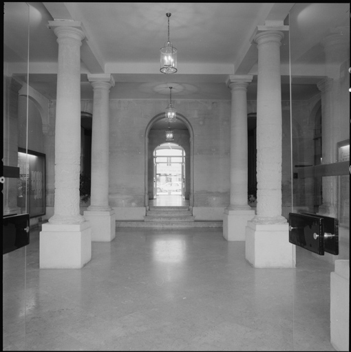 Vestibule, vue vers le sud.