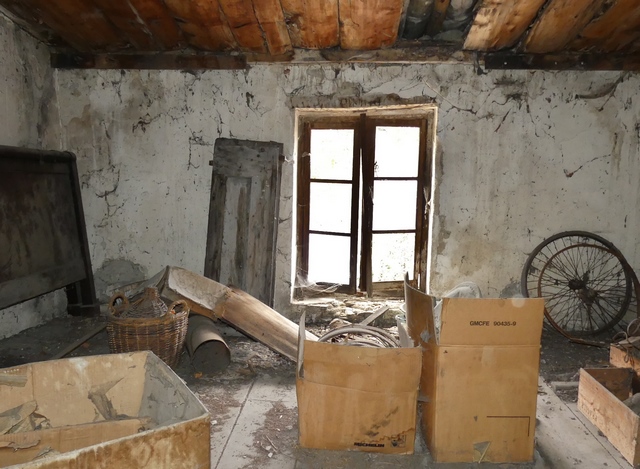 Etage, chambre. Vue de volume prise de l'ouest.