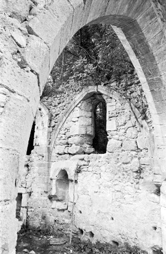 Chapelle. Nef. Côté droit. Vue prise de l'entrée.