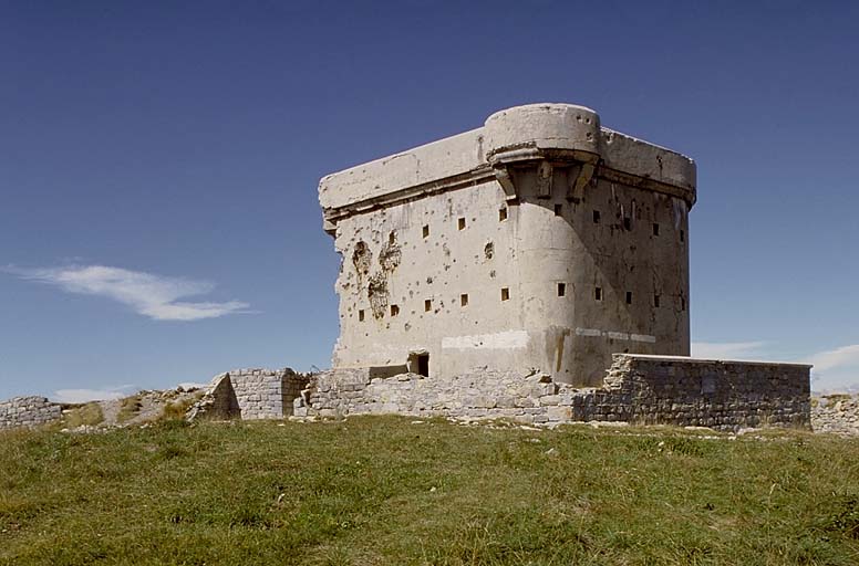 blockhaus de la Pointe des Trois Communes, de la ligne fortifiée du Massif de l'Authion, secteur fortifié des Alpes-Maritimes