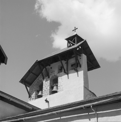 Le clocher-mur, vue prise du sud-ouest.