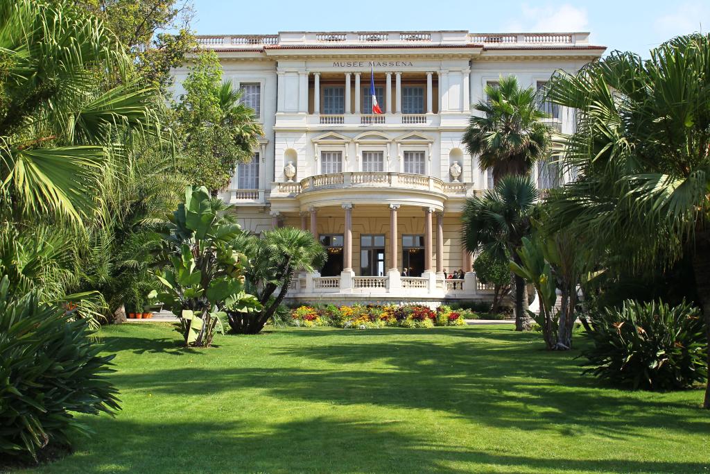 maison de villégiature (villa balnéaire) dite Villa Masséna, actuel musée sous le nom de Villa ou Palais Masséna