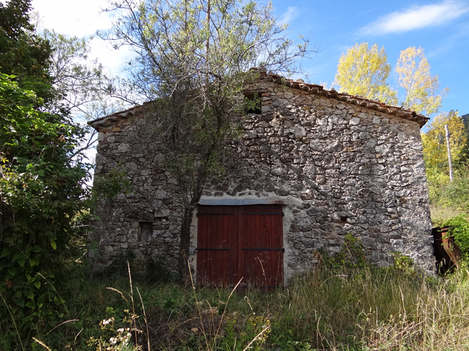 entrepôts agricoles de La Palud-sur-Verdon