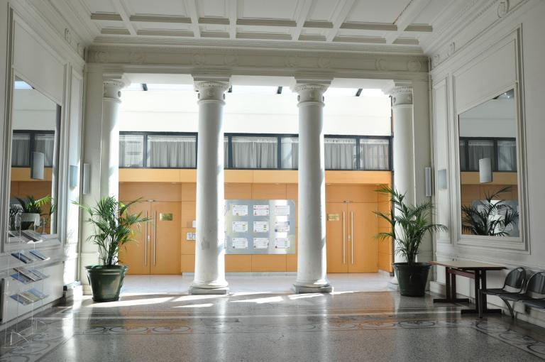 Hôtel de voyageurs dit Grand Hôtel de Cimiez, actuellement hôpital de Cimiez, Centre Hospitalier Universitaire